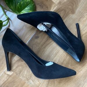 Stuart Weitzman black suede pump sz 8.5
